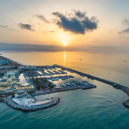 Apartmán Beachfront Puerto Marina Sunrise *